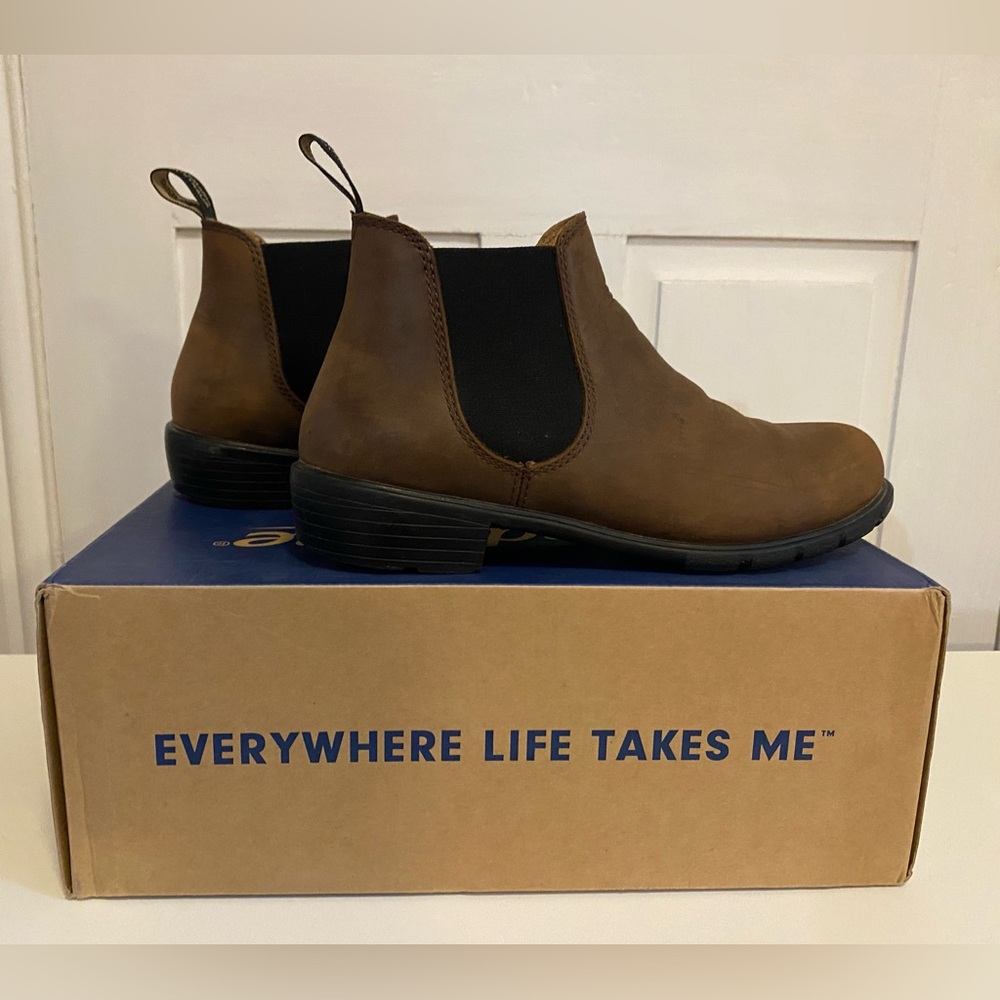 Blundstone WOMENS 1970 in Antique Brown size AU5 US8